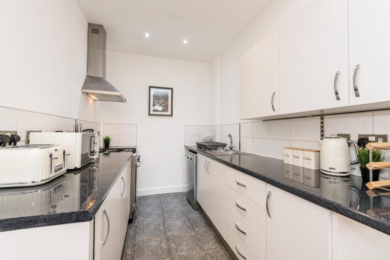 Superb Location, Lovely And Bright 2 Bed Leilighet Liverpool Eksteriør bilde