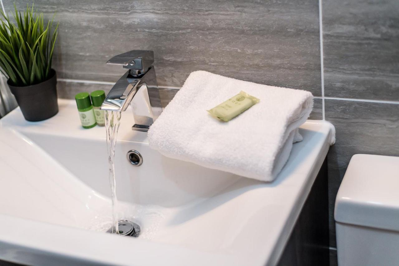 Superb Location, Lovely And Bright 2 Bed Leilighet Liverpool Eksteriør bilde